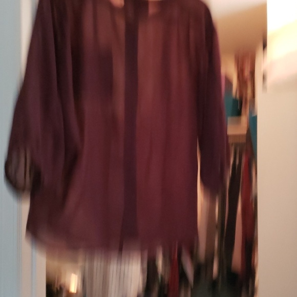 Blouse - Picture 2 of 4